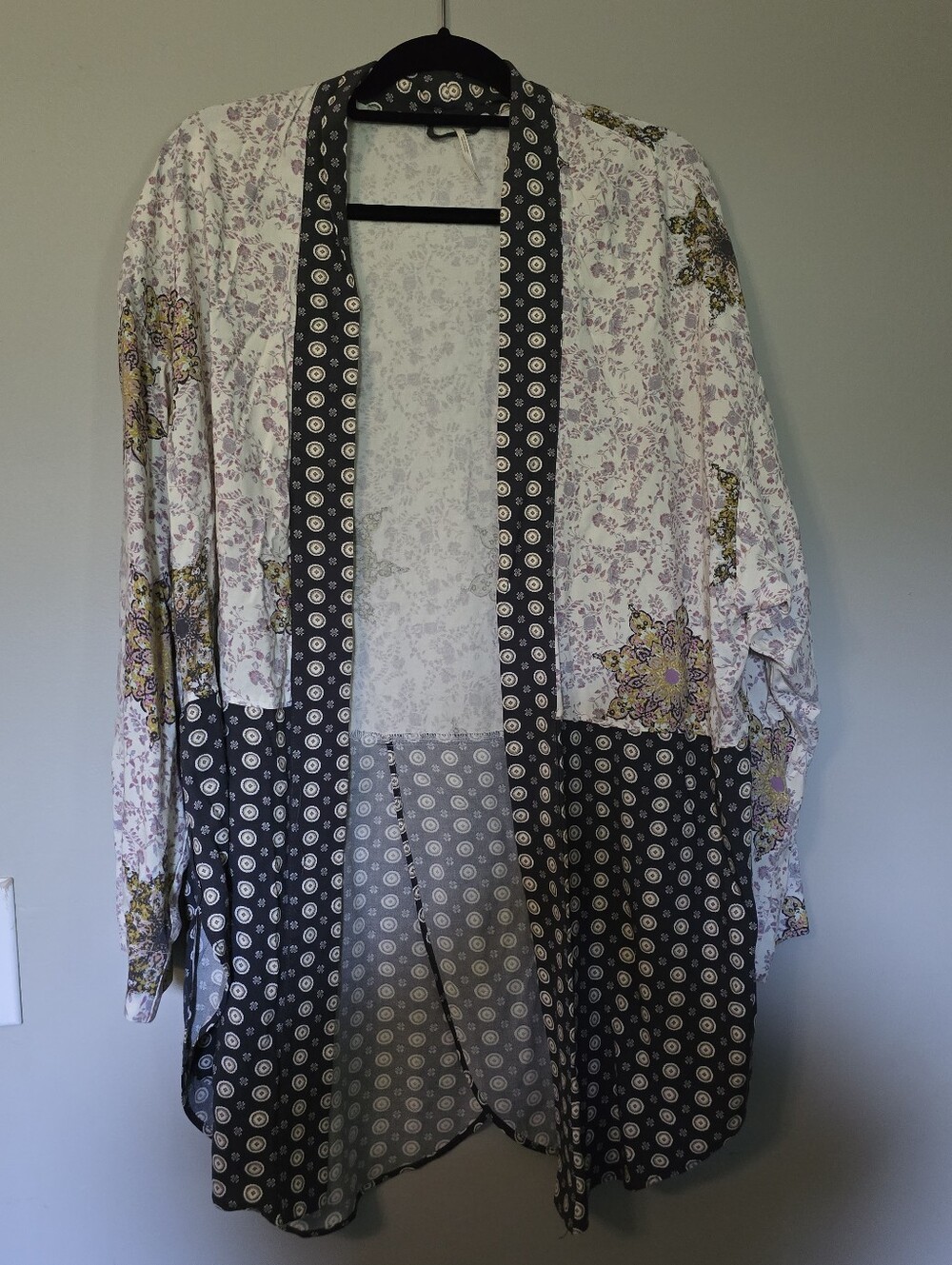 Free People Floral & Polka Dot Mixed Print Kimono — White, Black, Yellow